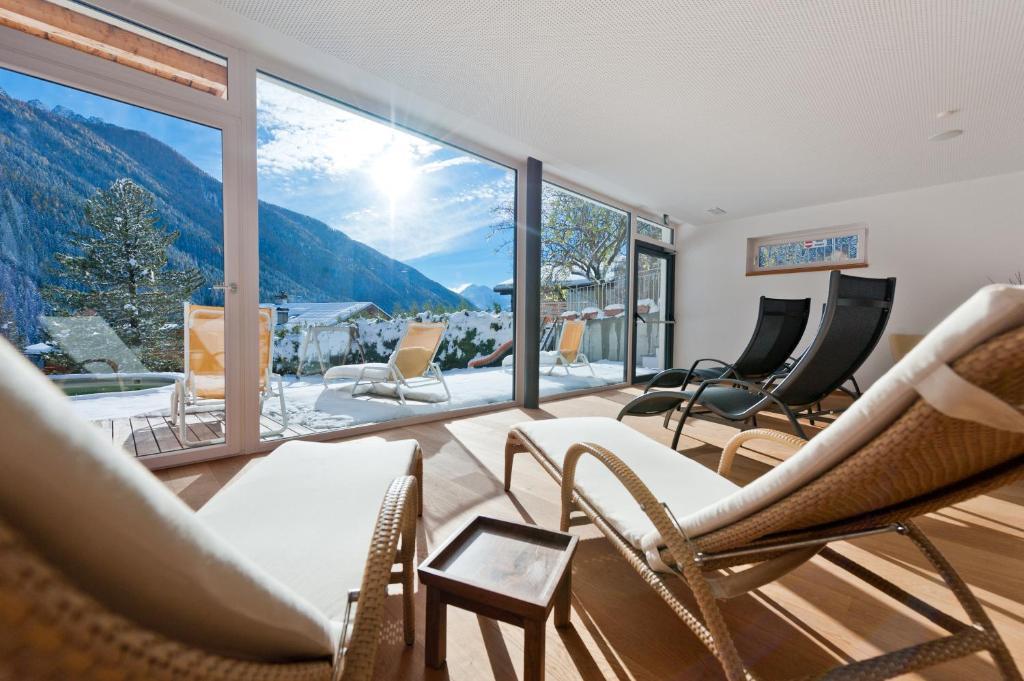 Kreativ Hotel Landhaus Schweigl Ultimo Exterior foto